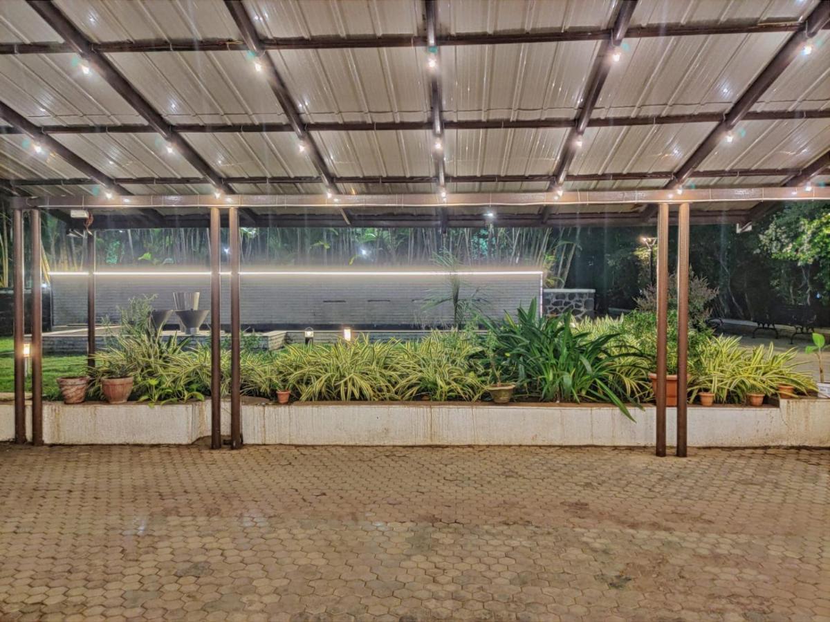 Hotel Ashwin Igatpuri, Pure Veg & Jain Food Dış mekan fotoğraf