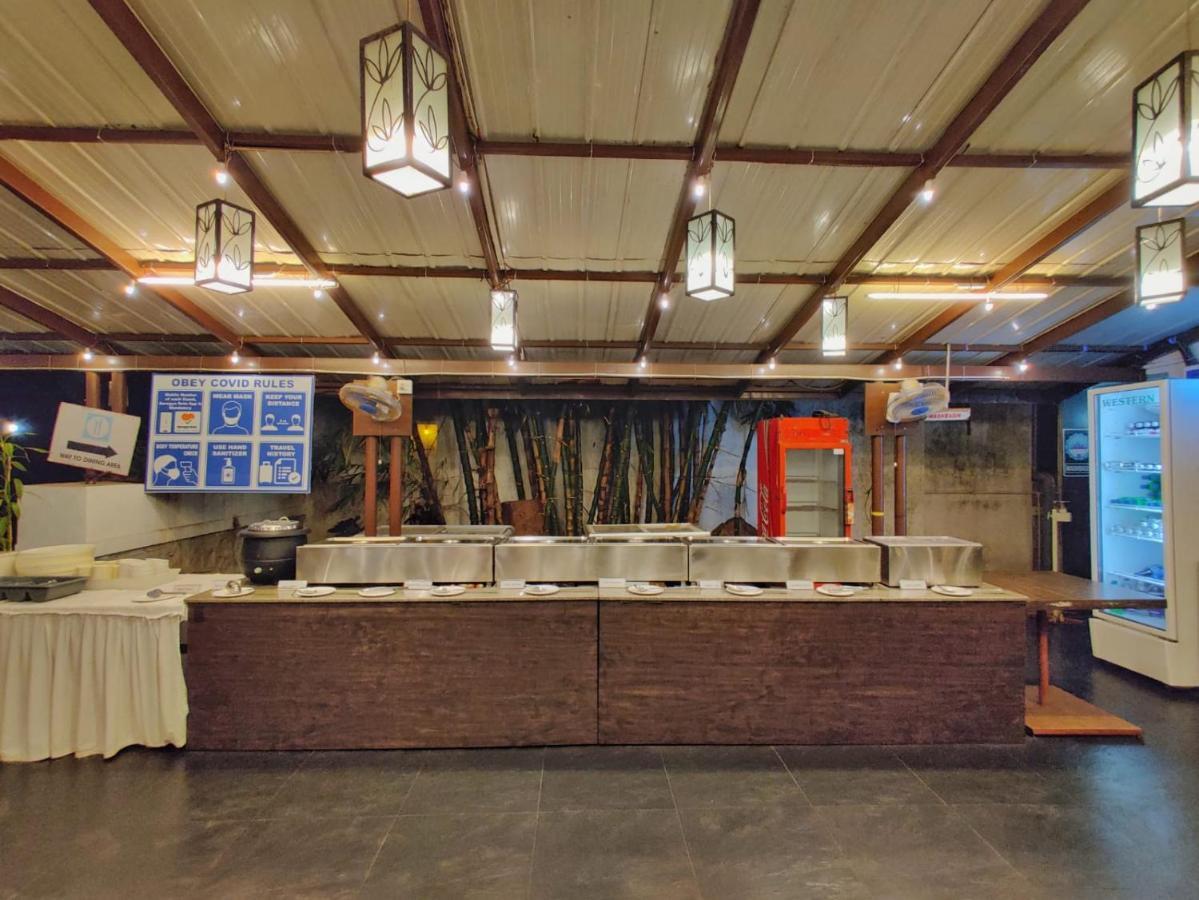 Hotel Ashwin Igatpuri, Pure Veg & Jain Food Dış mekan fotoğraf