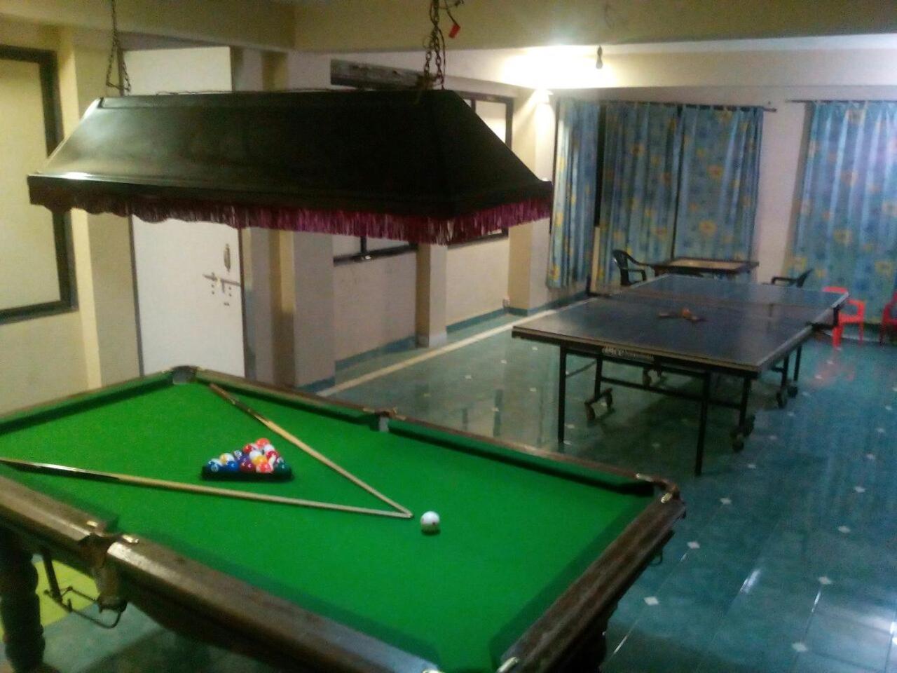Hotel Ashwin Igatpuri, Pure Veg & Jain Food Dış mekan fotoğraf