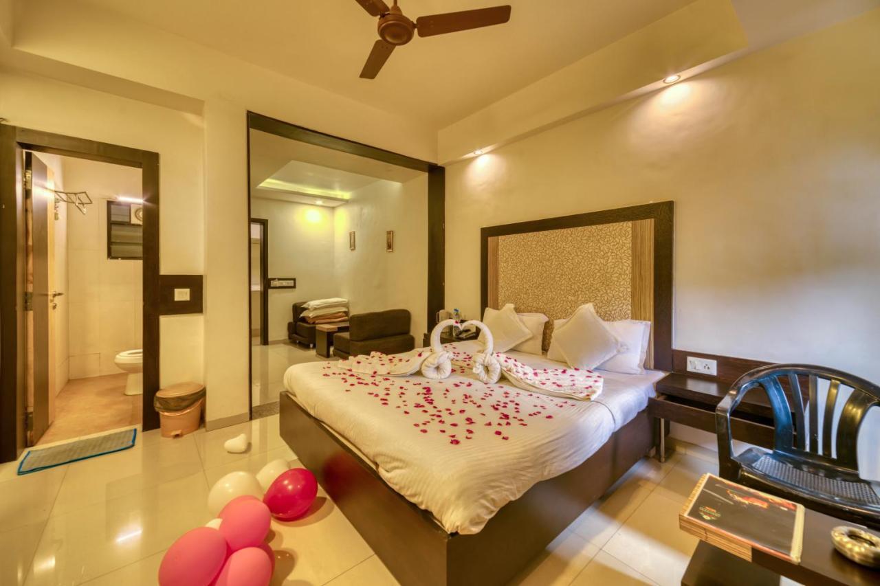 Hotel Ashwin Igatpuri, Pure Veg & Jain Food Dış mekan fotoğraf