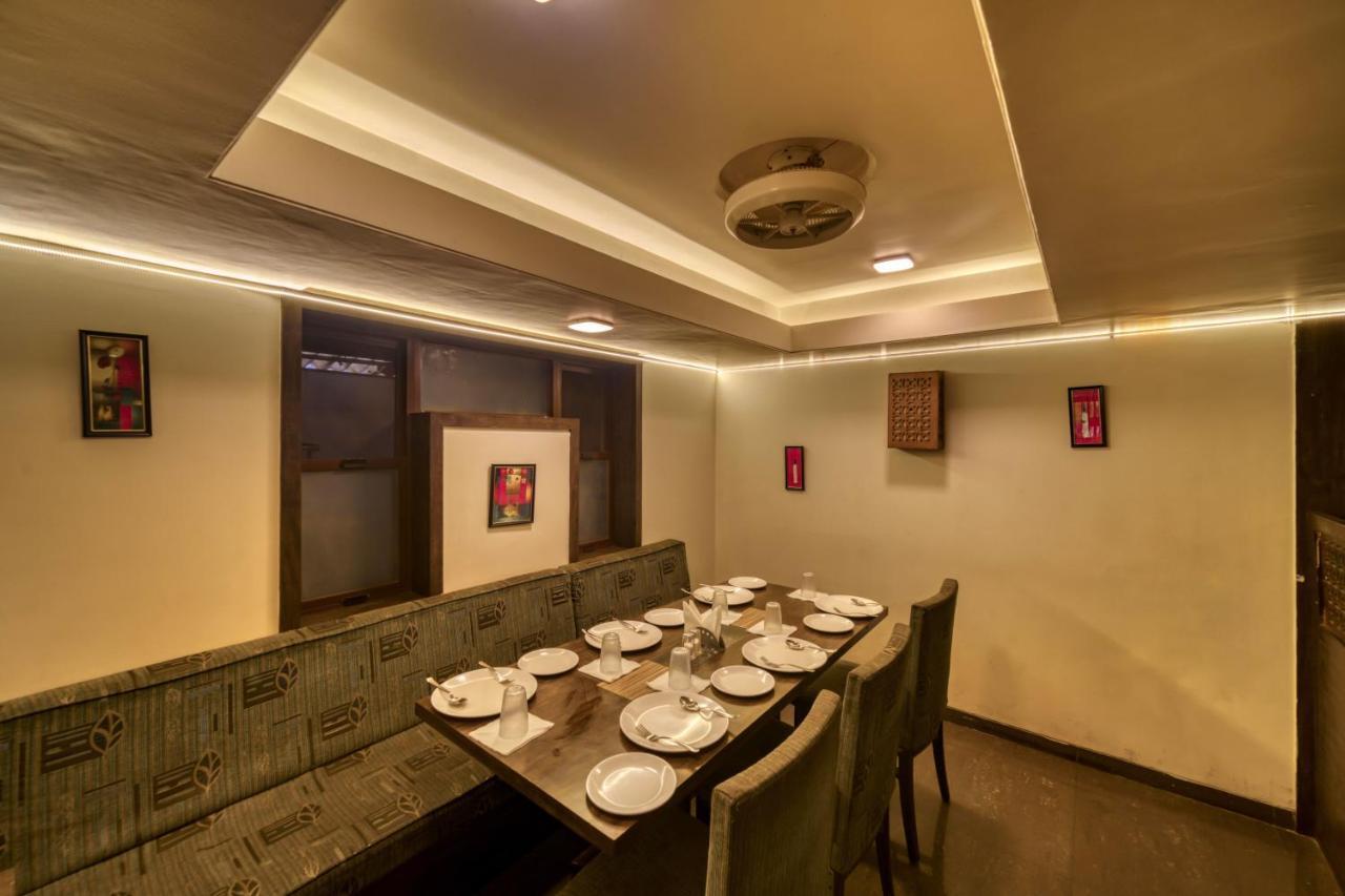 Hotel Ashwin Igatpuri, Pure Veg & Jain Food Dış mekan fotoğraf