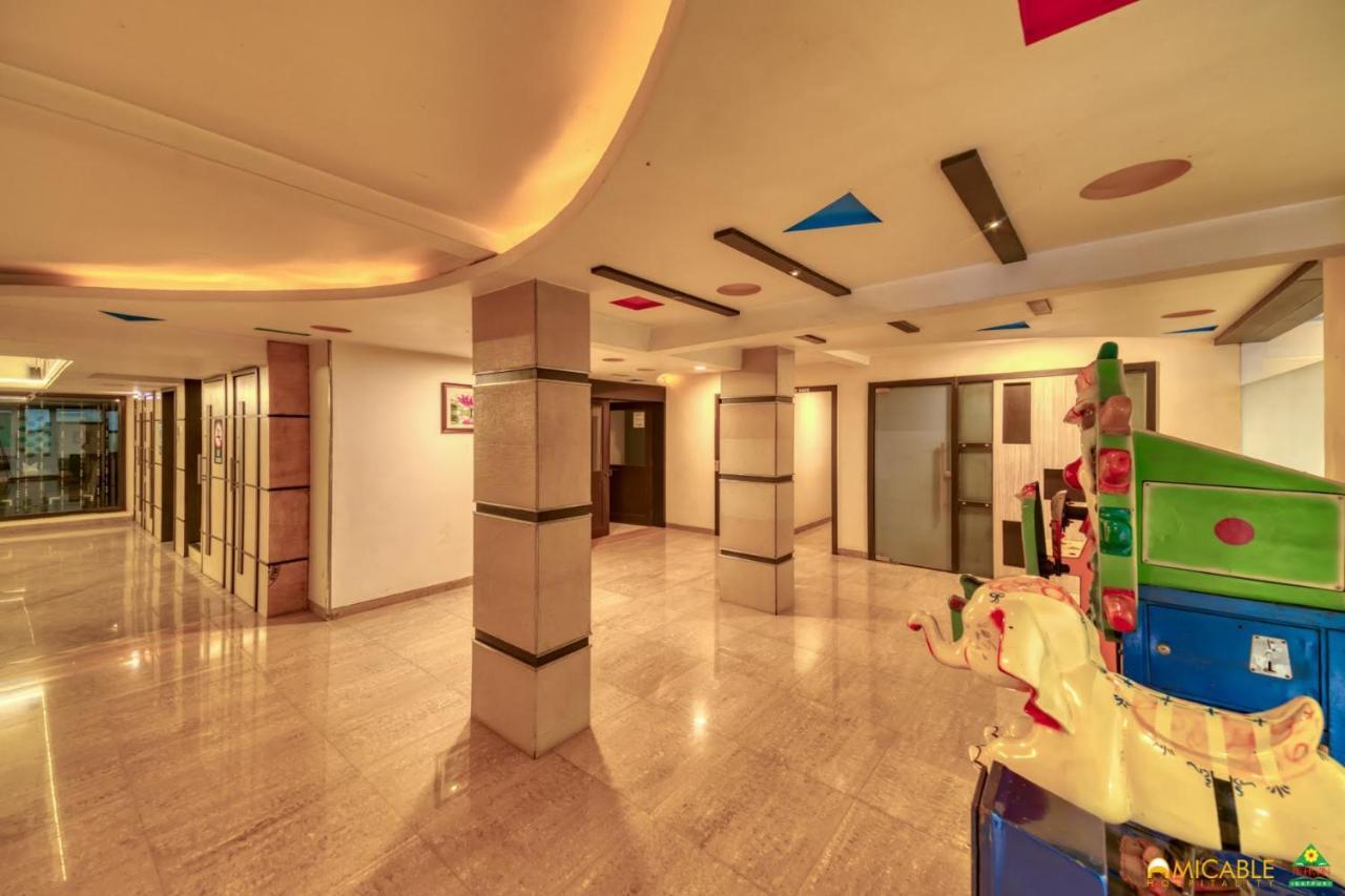Hotel Ashwin Igatpuri, Pure Veg & Jain Food Dış mekan fotoğraf