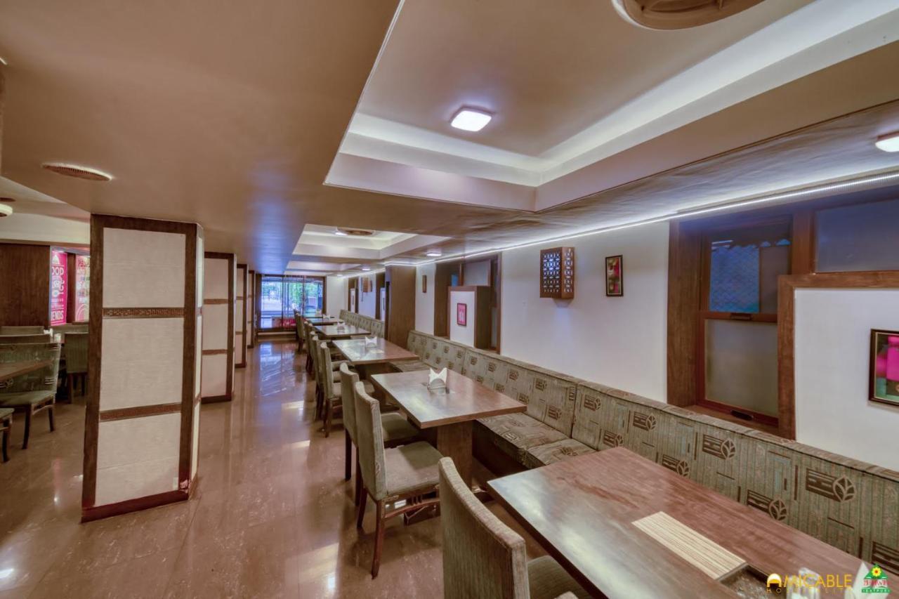 Hotel Ashwin Igatpuri, Pure Veg & Jain Food Dış mekan fotoğraf