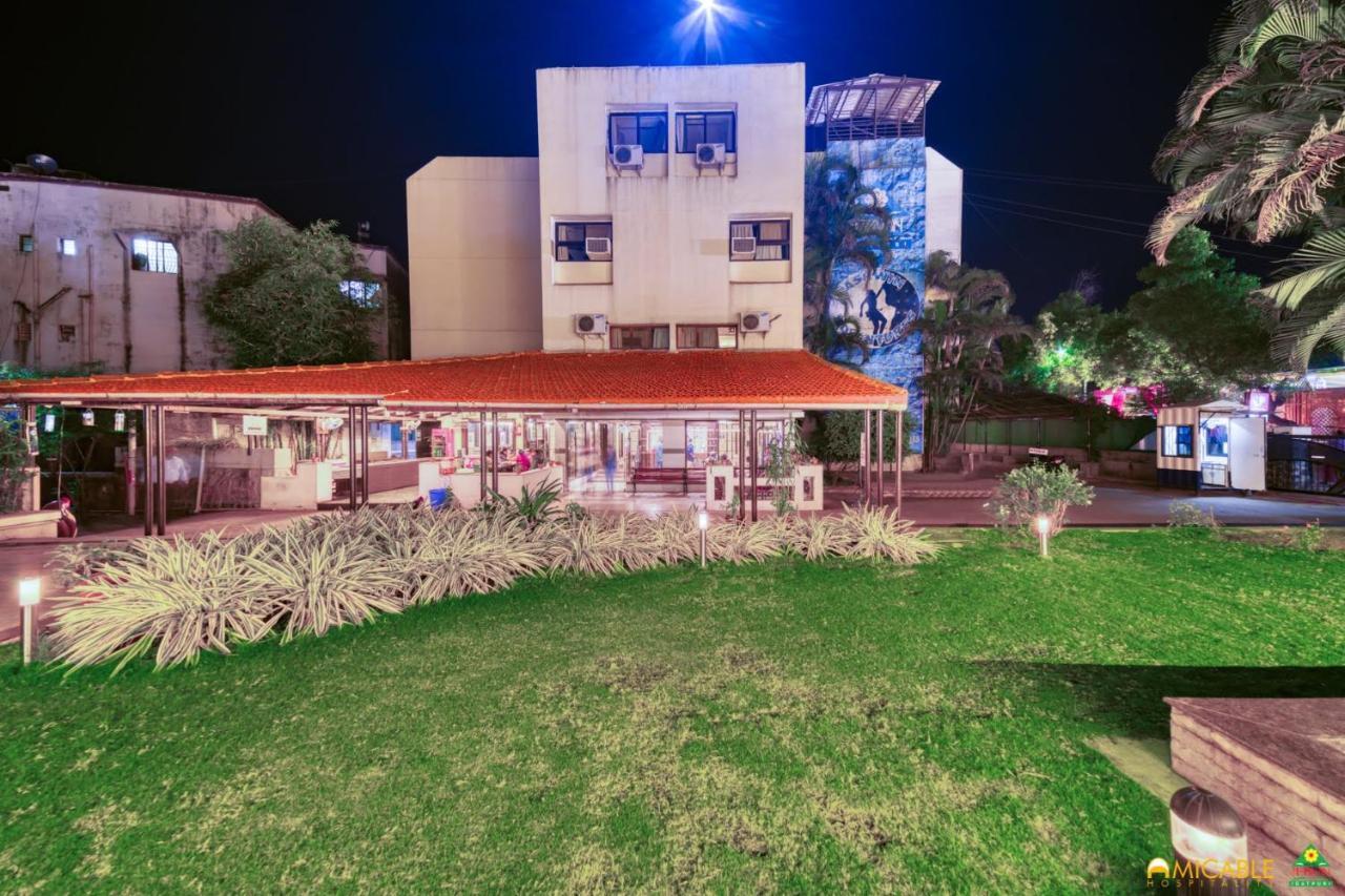 Hotel Ashwin Igatpuri, Pure Veg & Jain Food Dış mekan fotoğraf