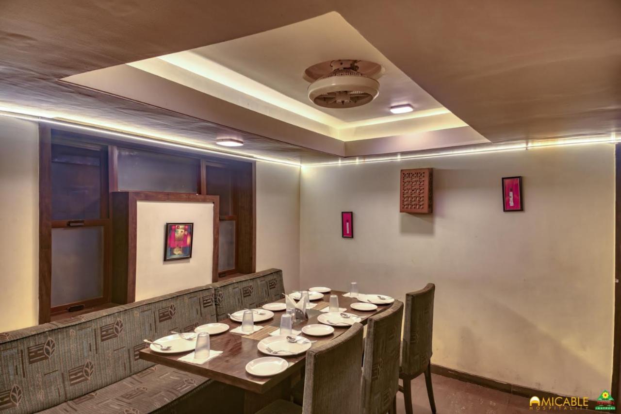 Hotel Ashwin Igatpuri, Pure Veg & Jain Food Dış mekan fotoğraf